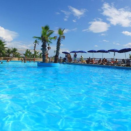 Villaggio Santo Stefano Весте Екстериор снимка