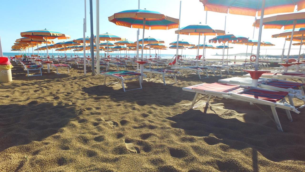 Villaggio Santo Stefano Весте Екстериор снимка