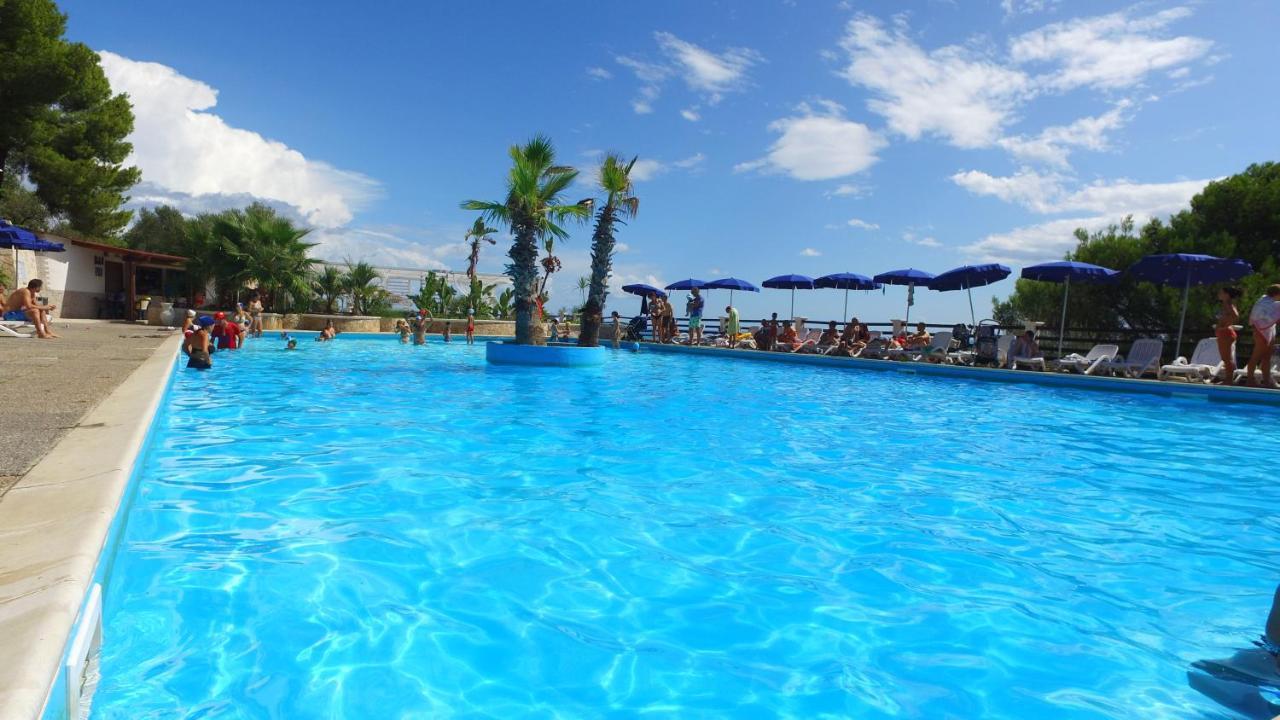 Villaggio Santo Stefano Весте Екстериор снимка