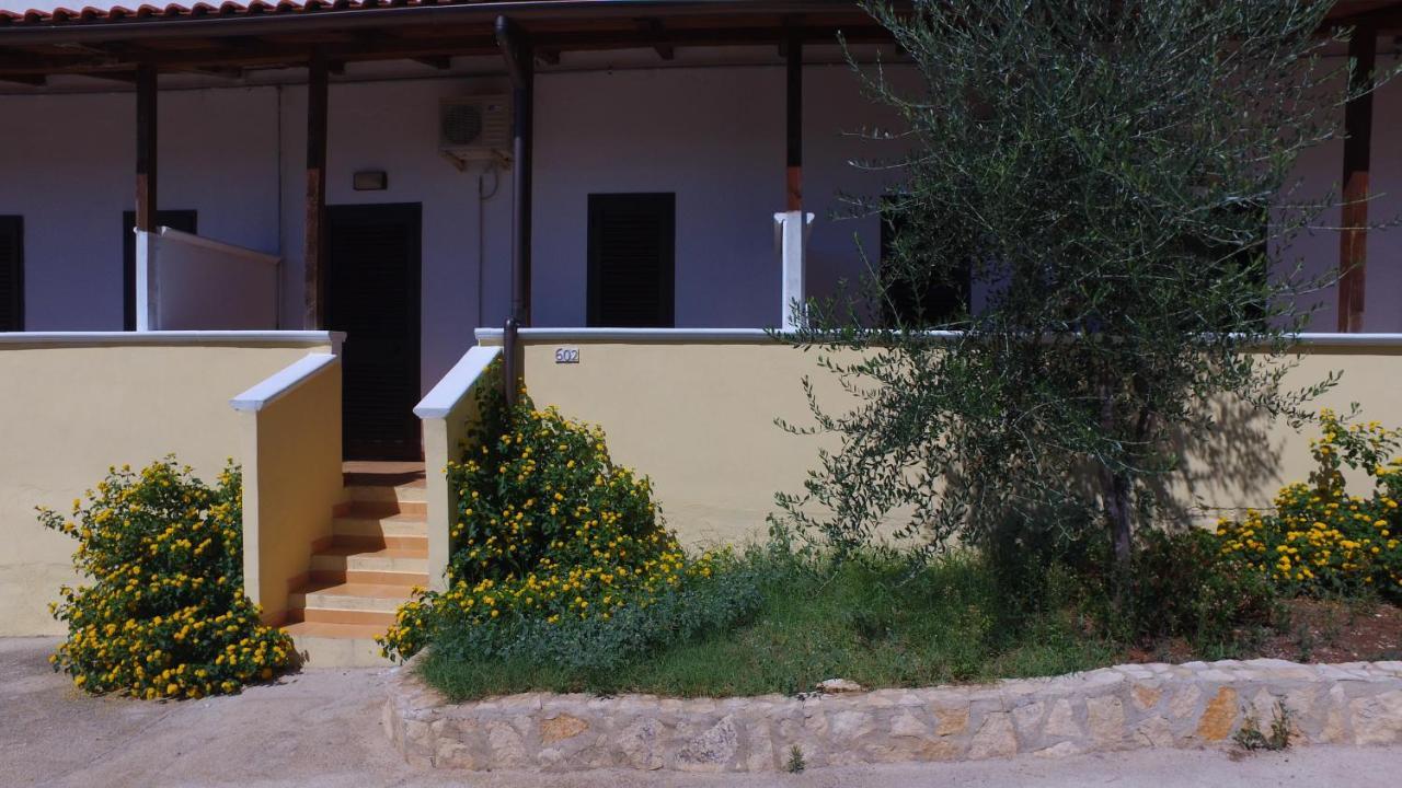 Villaggio Santo Stefano Весте Екстериор снимка