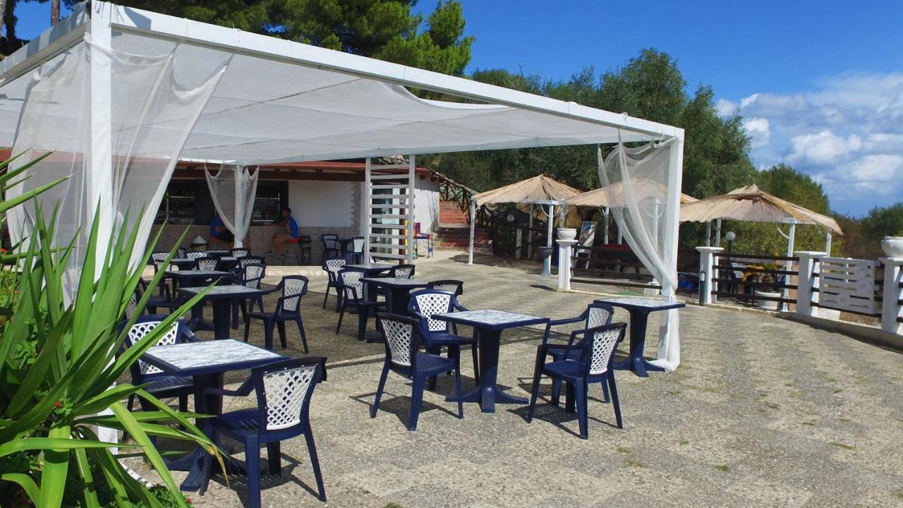 Villaggio Santo Stefano Весте Екстериор снимка