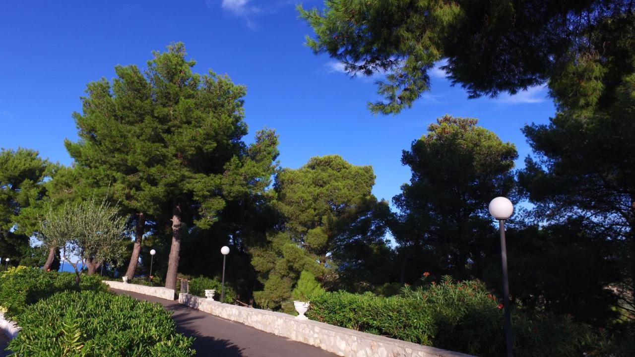 Villaggio Santo Stefano Весте Екстериор снимка