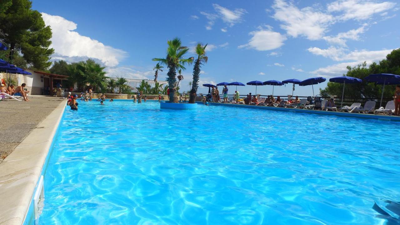 Villaggio Santo Stefano Весте Екстериор снимка