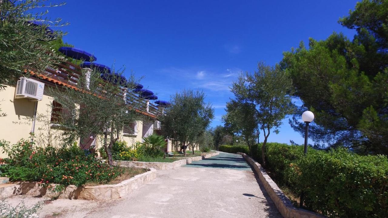 Villaggio Santo Stefano Весте Екстериор снимка