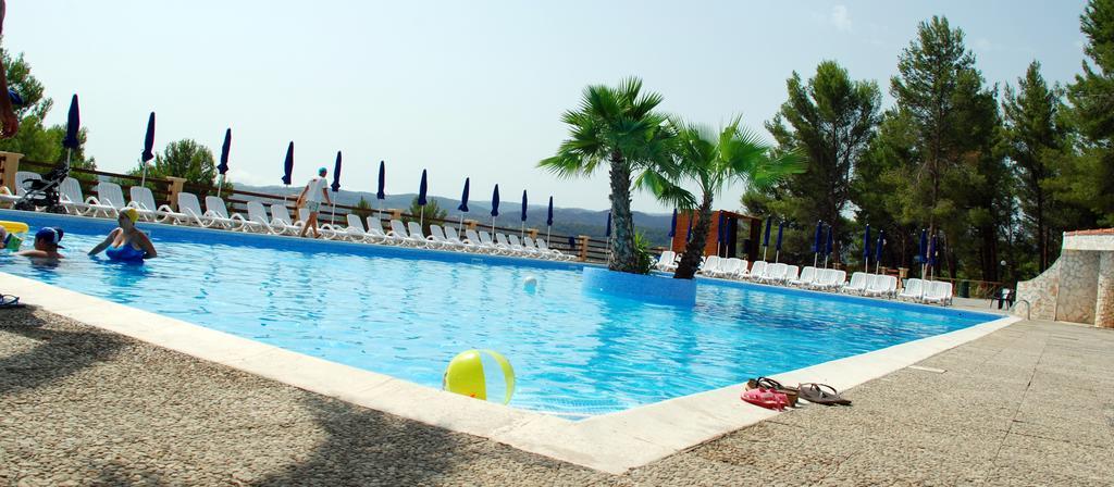 Villaggio Santo Stefano Весте Екстериор снимка