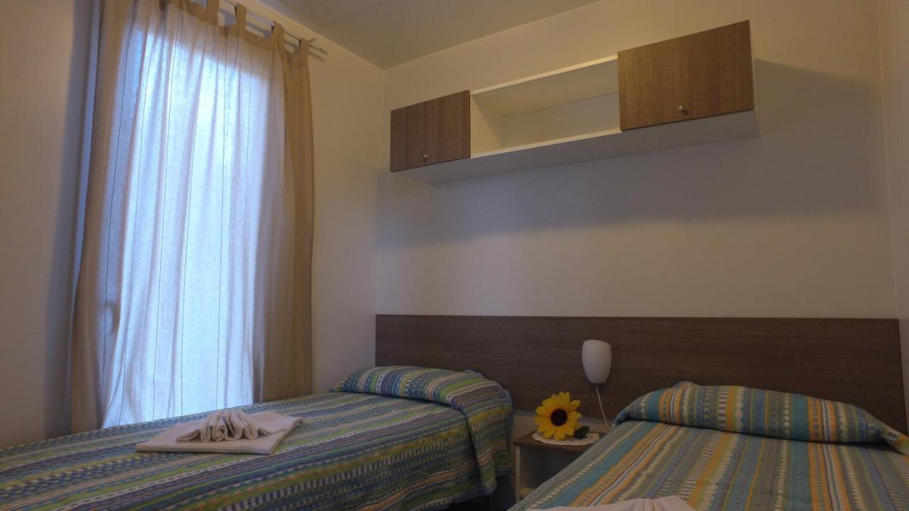 Villaggio Santo Stefano Весте Екстериор снимка