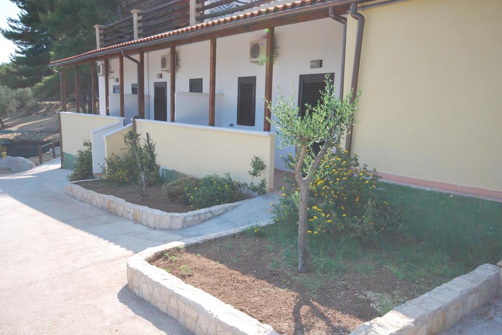Villaggio Santo Stefano Весте Стая снимка