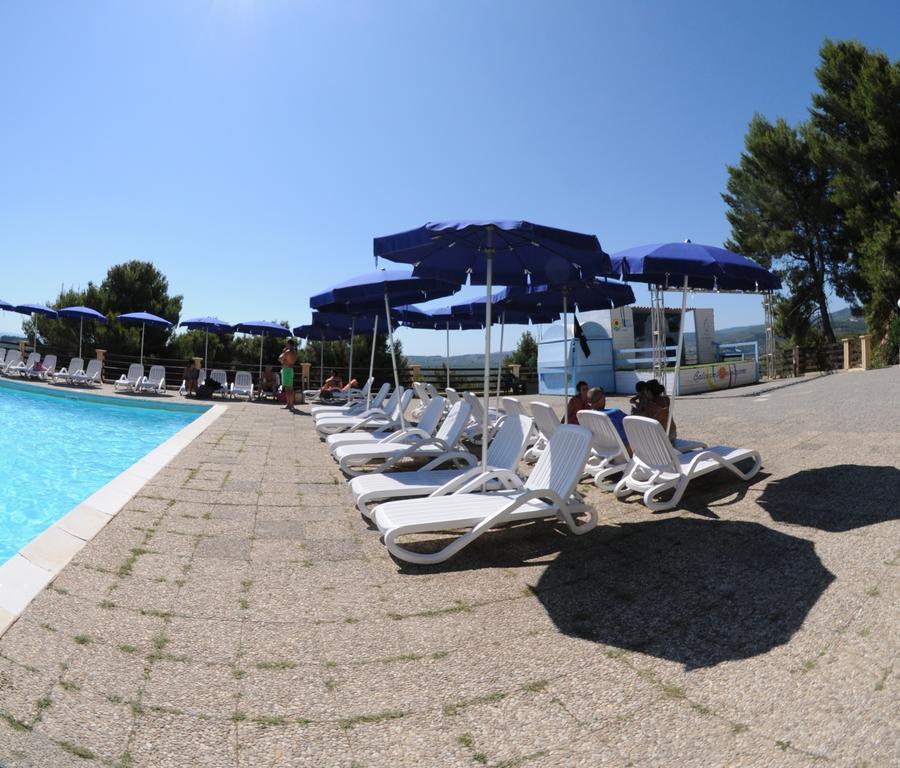 Villaggio Santo Stefano Весте Екстериор снимка