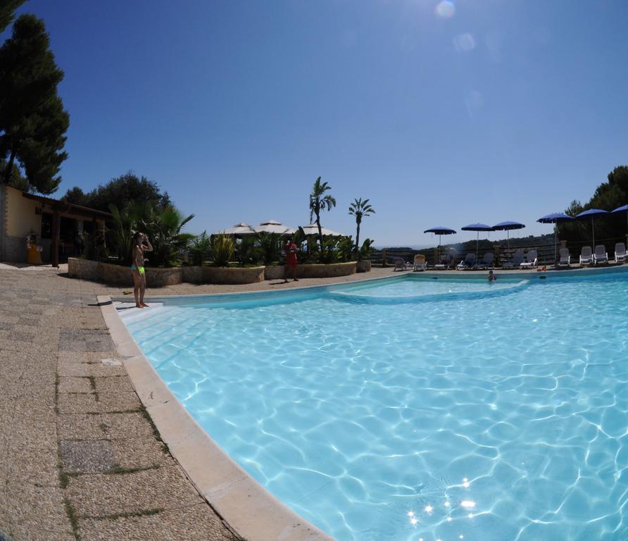 Villaggio Santo Stefano Весте Екстериор снимка