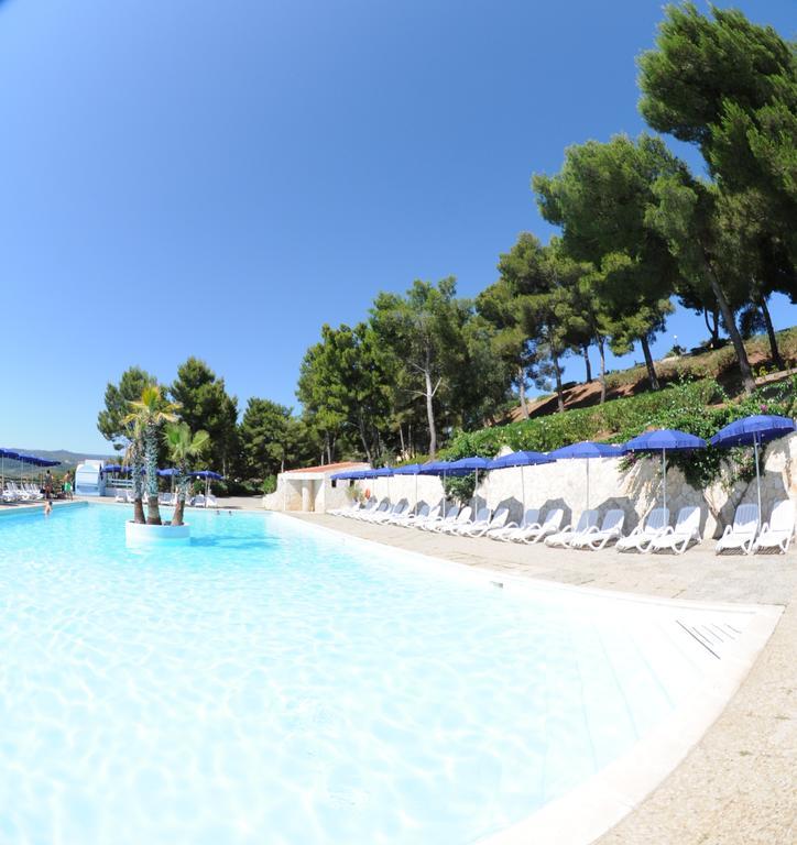 Villaggio Santo Stefano Весте Екстериор снимка