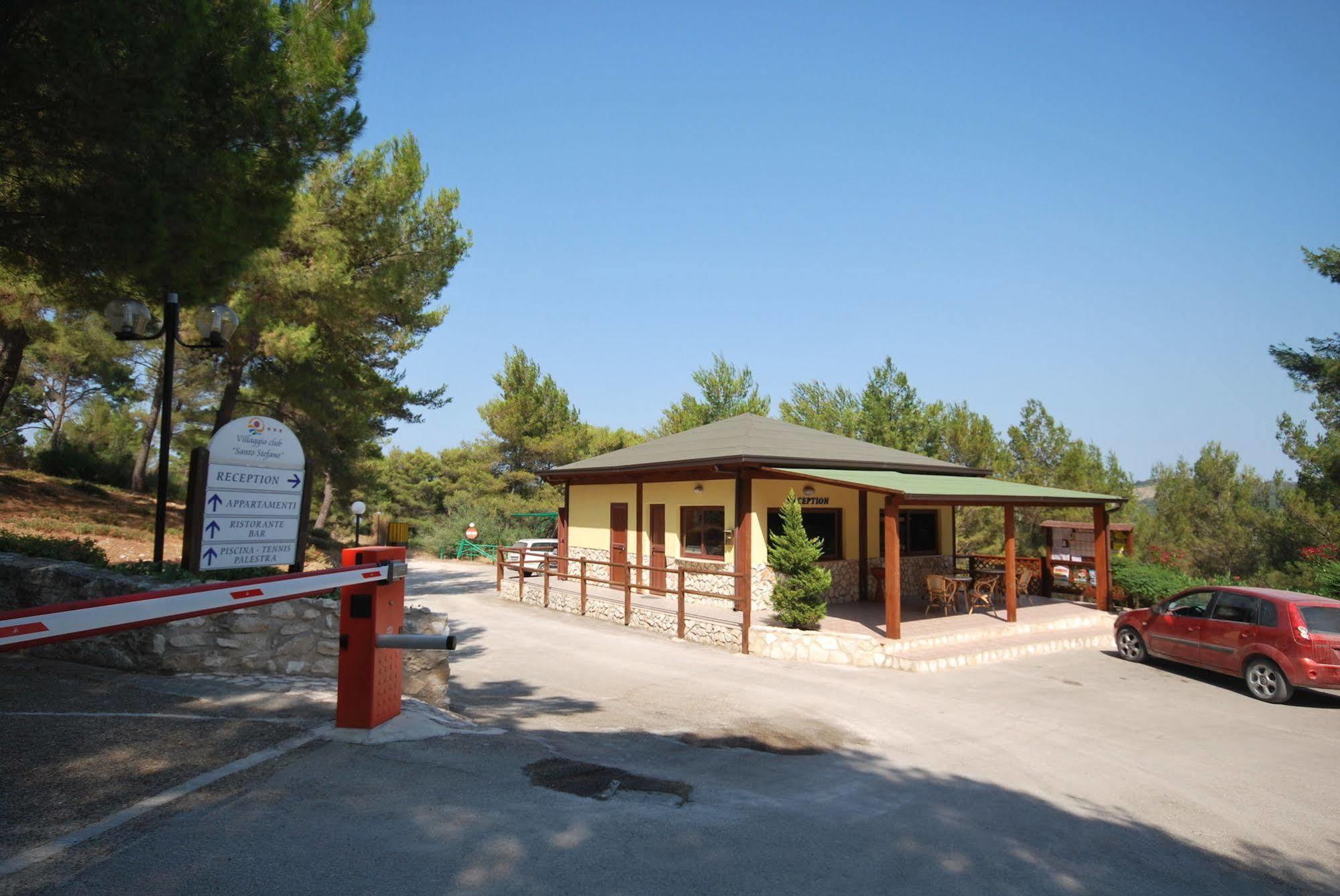 Villaggio Santo Stefano Весте Екстериор снимка